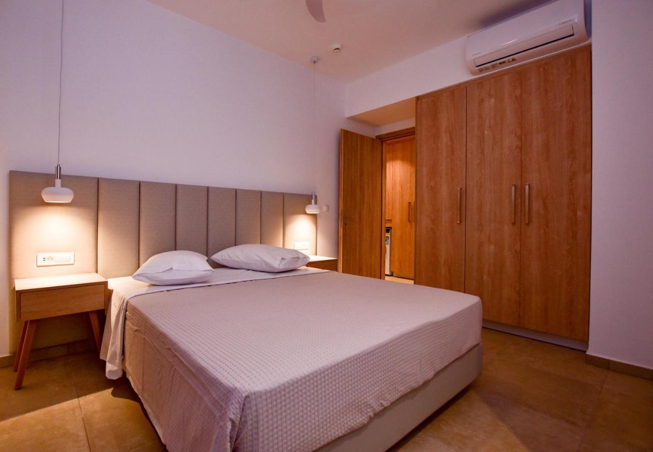 פליאוחורה Rosemary Apartments מראה חיצוני תמונה